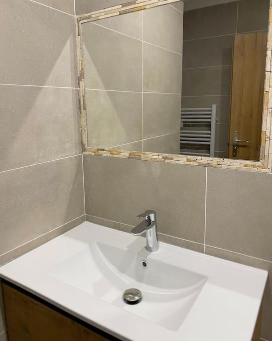 Bel Appartement Cv Бурж Экстерьер фото